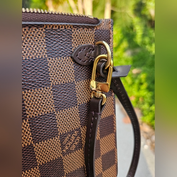 *SOLD* Damier Ebene Louis Vuitton Neverfull MM pochette wristlet clutch - Picture 2 of 10